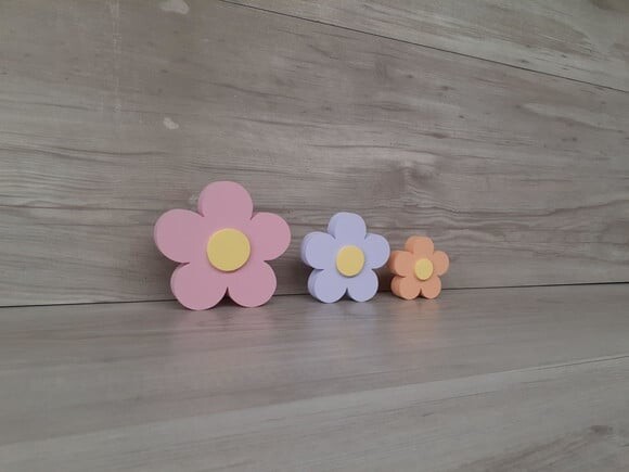 Trio de Flores de Mesa em mdf