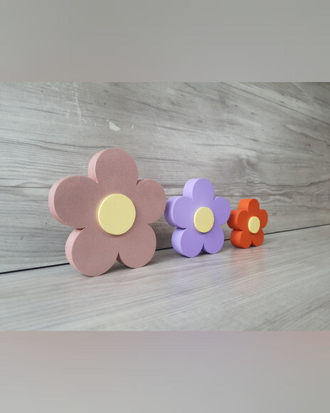Trio de Flores de Mesa em mdf