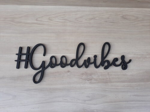 #Goodvibes - palavra de parede em mdf