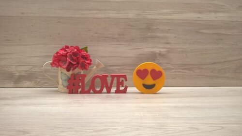 #Love + Emoji Apaixonado