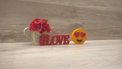 #Love + Emoji Apaixonado