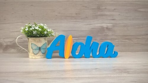 Aloha com prancha de Surf