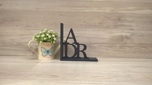Aparador de Livros Iniciais