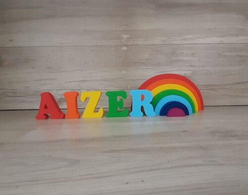 Arco Íris + Nome 5 letras - peças de mesa em mdf