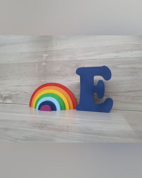 Arco Íris de Mesa em mdf - 7 Cores + Letra 20 cm de Altura