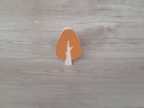 Árvore Escandinava Mod. Gota - Peça de Mesa em mdf - 15 cm