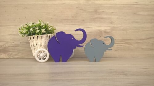 Combo Elefantes de mesa em MDF - Decoração - 10 e 13 cm