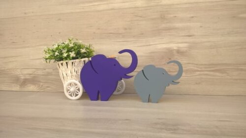 Combo Elefantes de mesa em MDF - Decoração - 10 e 13 cm
