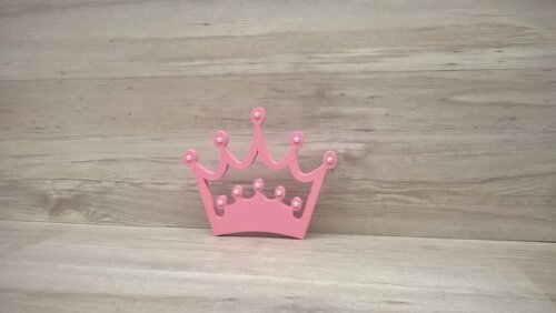 Coroa em mdf com aplicação de strass ou pérola - 13 cm