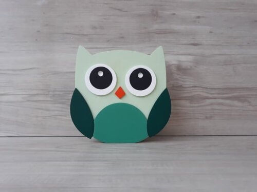 Coruja de mesa em MDF - Decoração Infantil - 15 cm