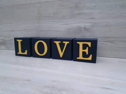 Cubos Decorativos LOVE - 10 x 10 x 10 cm
