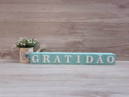 Cubos Decorativos GRATIDÃO - 6 x 6 x 6 cm