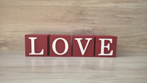Cubos Decorativos LOVE - 10 x 10 x 10 cm