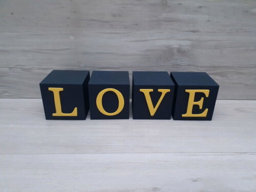Cubos Decorativos LOVE - 10 x 10 x 10 cm