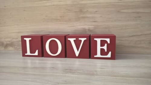 Cubos Decorativos LOVE - 10 x 10 x 10 cm