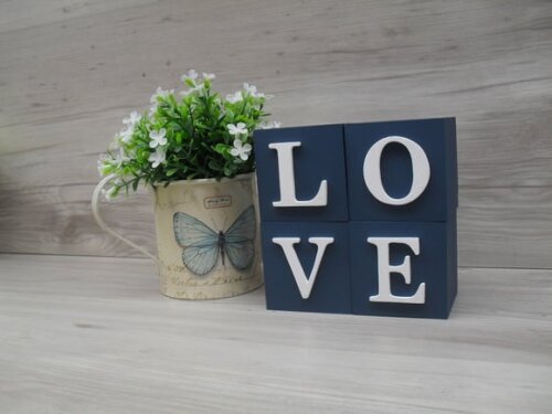 Cubos Decorativos LOVE - 8 x 8 x 8 cm
