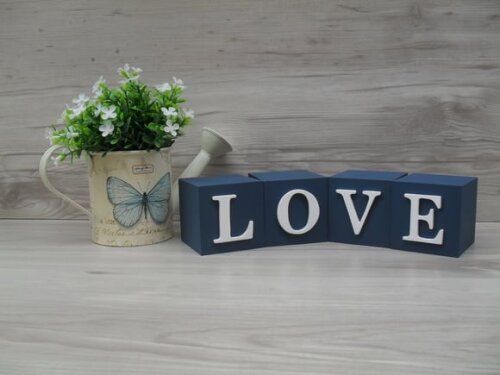 Cubos Decorativos LOVE - 8 x 8 x 8 cm