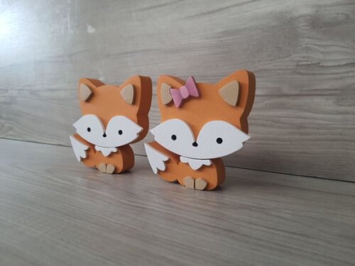 Duo Raposas de Mesa em mdf - Decoração Infantil - 15 cm