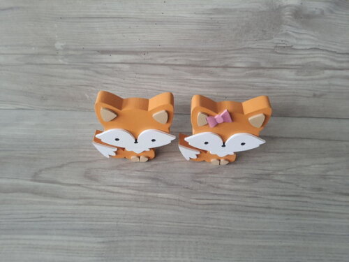 Duo Raposas de Mesa em mdf - Decoração Infantil - 15 cm