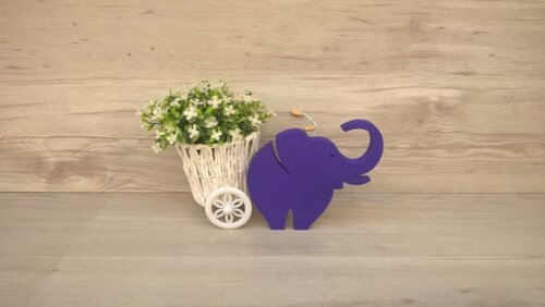 Elefante de mesa em MDF - Decoração Infantil - 13 cm