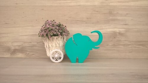 Elefante de mesa em MDF - Decoração Infantil - 13 cm