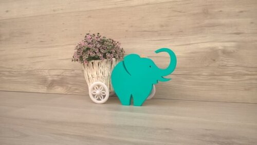 Elefante de mesa em MDF - Decoração Infantil - 13 cm