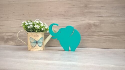 Elefante de mesa em MDF - Decoração Infantil - 13 cm