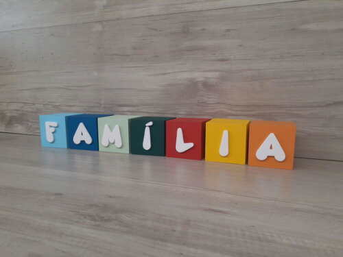 Família em Cubos Decorativos - Mod. Infantil - 6 x 6 x 6 cm