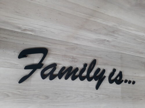 Family Is... - Palavra Decorativa de Parede em mdf