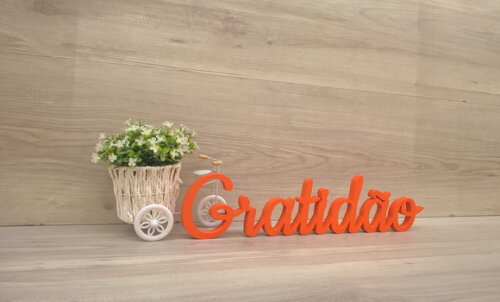 Gratidão - Palavra de mesa em MDF