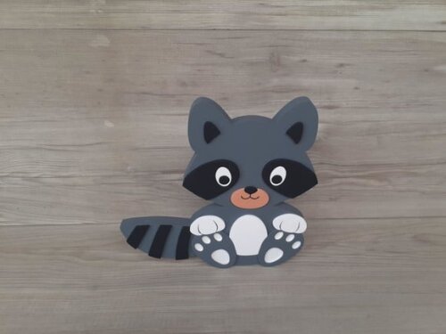 Guaxinim de Mesa em mdf - Decoração Infantil - 15 cm