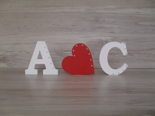 Iniciais com Coração com Strass 12 cm