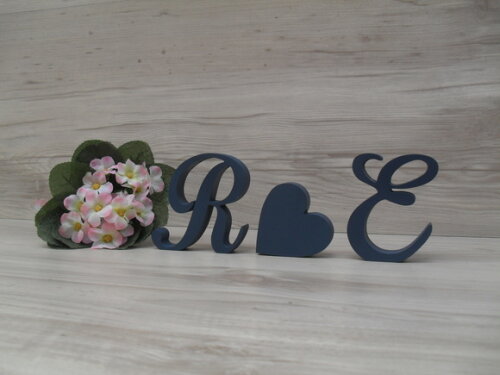 Iniciais cursivas com coração - 10 cm