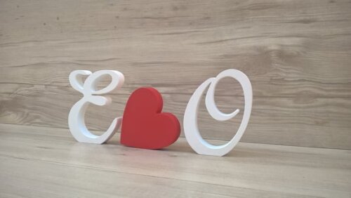 Iniciais cursivas com coração - 15 cm