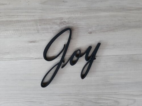 Joy - Palavra Decorativa de Parede em mdf