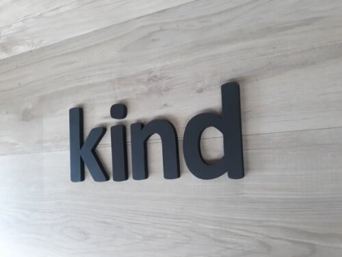 Kind - Palavra Decorativa de Parede em mdf