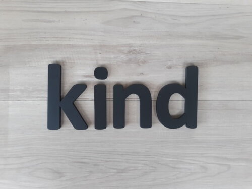 Kind - Palavra Decorativa de Parede em mdf