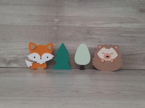 Kit Decoração Escandinava - Porco Espinho + Raposa + Árvores