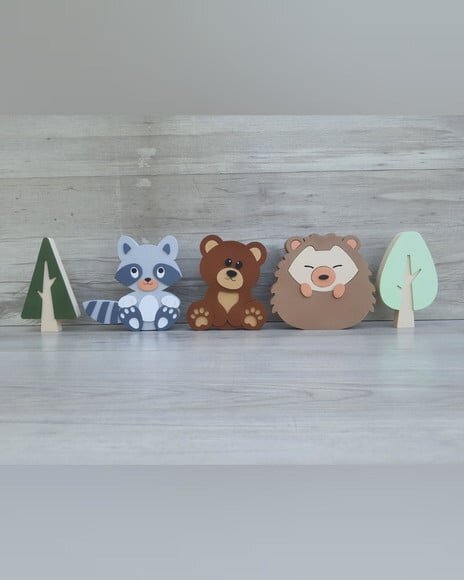 Kit Guaxinim, Porco Espinho, Ursinho e Árvores - 15 cm - mdf