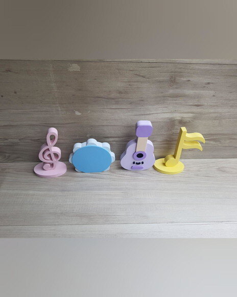 Kit Musical em mdf - 2 Notas Musicais, Pandeiro e Violão