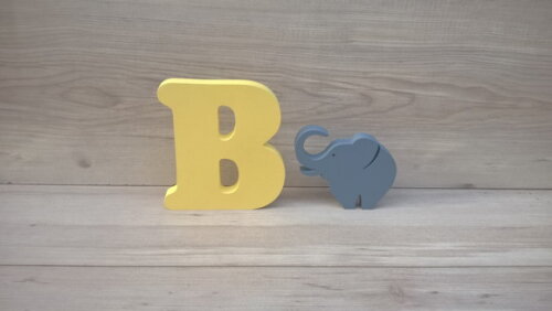 Letra em MDF - modelo CB - 15 cm + Elefante 10 cm
