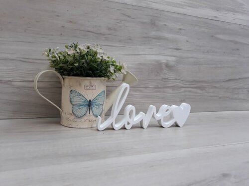 love coração - lettering em mdf