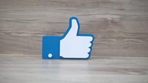 Mídias Sociais - Simbolo Curtir Facebook