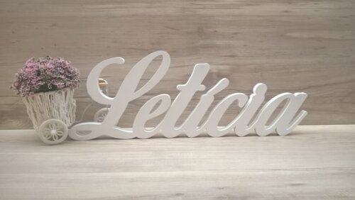 Nome de Mesa em mdf - Clássico Bop - Letícia - 16 cm