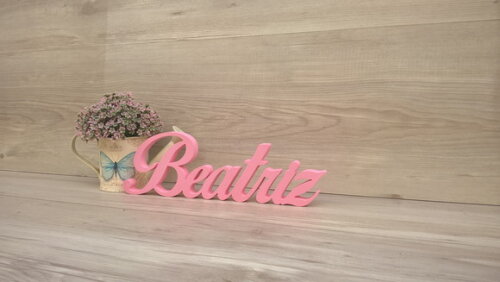 Nome de Mesa em mdf - Linha Clássicos Bop - Beatriz 10 cm