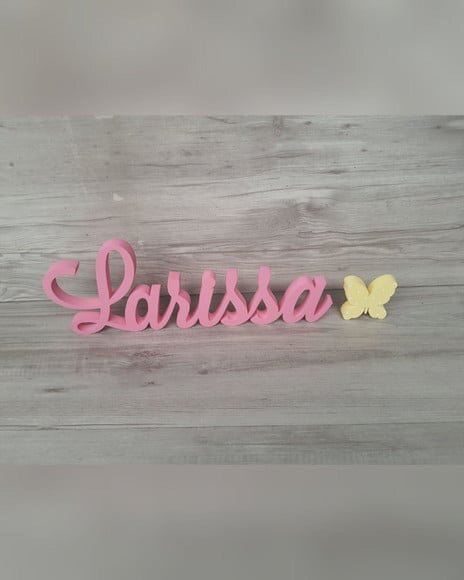 Nome de Mesa em mdf - Linha Ls - Larissa 13 cm + Borboleta