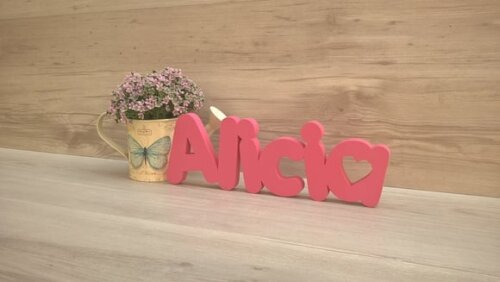 Nome de mesa em MDF - Mod PK Vazado Coração - Alicia 10 cm