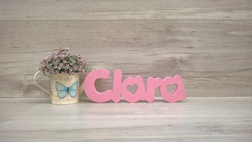 Nome de mesa em MDF - Mod PK Vazado Coração - Clara 10 cm
