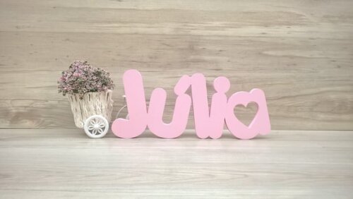 Nome de mesa em MDF - Mod PK Vazado Coração - Júlia 16 cm