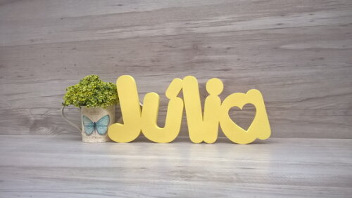 Nome de mesa em MDF - Mod PK Vazado Coração - Júlia 16 cm